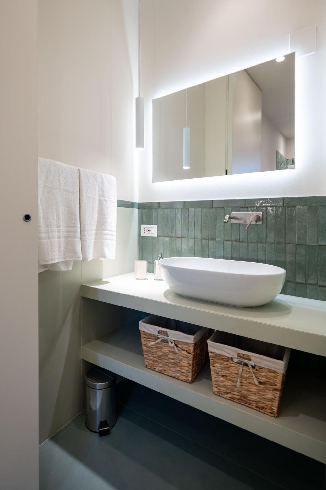 La Farfalla Blu - Boutique Apartment Bergamo Bagian luar foto