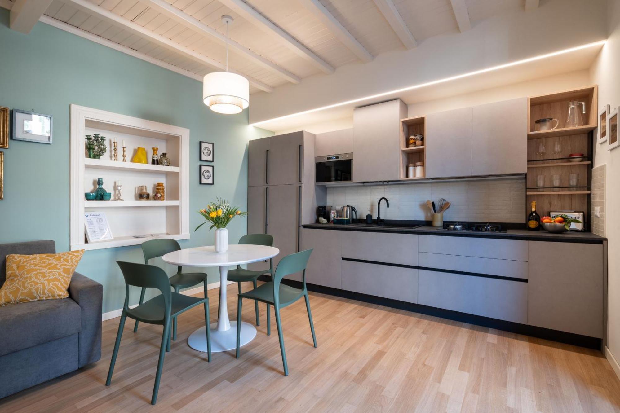 La Farfalla Blu - Boutique Apartment Bergamo Bagian luar foto